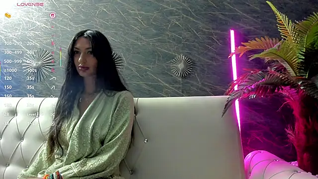 Snapshot of moona_ray chatting on September 2025 07:27:01 PM moona ray online show from September 2025 07:27:01 PM