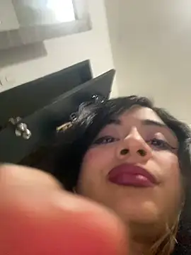 mysteriousgirl20 online show from May 2026 04:23:02 PM