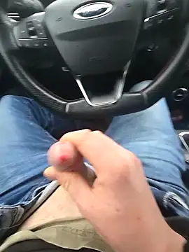 Titanhoott online show from December 2024 08:22:01 AM