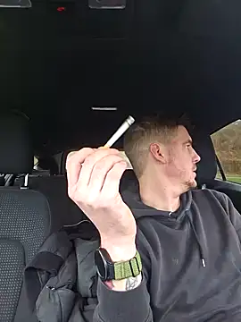 Titanhoott online show from January 2025 11:01:02 AM