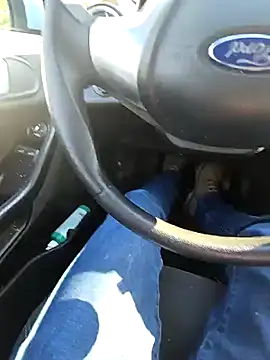 Titanhoott online show from February 2025 11:55:01 AM