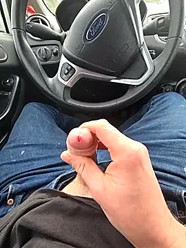 Titanhoott online show from March 2025 11:10:02 AM