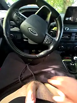 Titanhoott online show from September 2025 09:54:01 AM