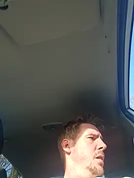 Titanhoott online show from December 2025 11:15:01 AM