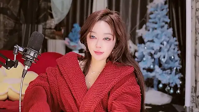 Snapshot of Missy_Nana21 chatting on December 2024 07:10:01 PM Missy Nana21 online show from December 2024 07:10:01 PM