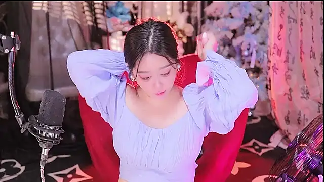 Snapshot of Missy_Nana21 chatting on October 2025 04:16:01 PM Missy Nana21 online show from October 2025 04:16:01 PM