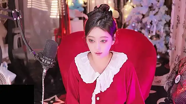 Snapshot of Missy_Nana21 chatting on October 2025 04:18:01 PM Missy Nana21 online show from October 2025 04:18:01 PM