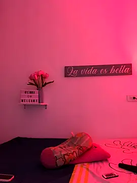 EmmaRossem online show from October 2025 07:58:02 PM