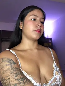 EmmaRossem online show from March 2026 07:09:01 PM