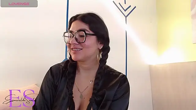 Snapshot of EsmeraldaSantoss chatting on January 2025 06:57:02 PM EsmeraldaSantoss online show from January 2025 06:57:02 PM