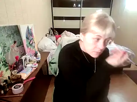 Snapshot of Lia_Laguna77 chatting on November 2025 07:56:01 AM Lia Laguna77 online show from November 2025 07:56:01 AM