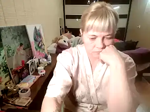 Snapshot of Lia_Laguna77 chatting on December 2025 05:11:02 PM Lia Laguna77 online show from December 2025 05:11:02 PM