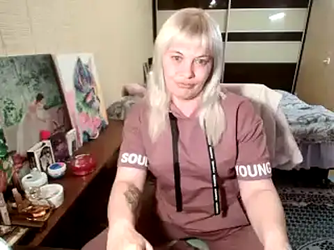 Lia Laguna77 online show from July 2026 06:20:01 PM