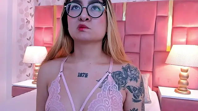 AmbarSantany online show from September 2025 11:30:01 PM