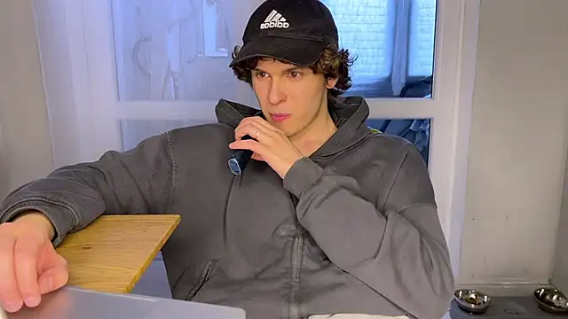 alyx garden online show from April 2026 03:09:01 PM