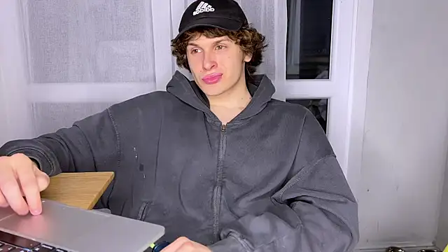 alyx garden online show from April 2026 06:39:01 PM