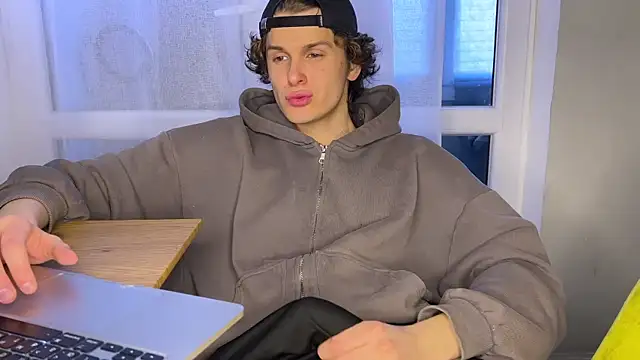 alyx garden online show from April 2026 02:43:02 PM