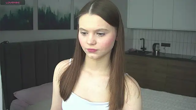 its me lissa  online show from June 2026 01:43:01 PM