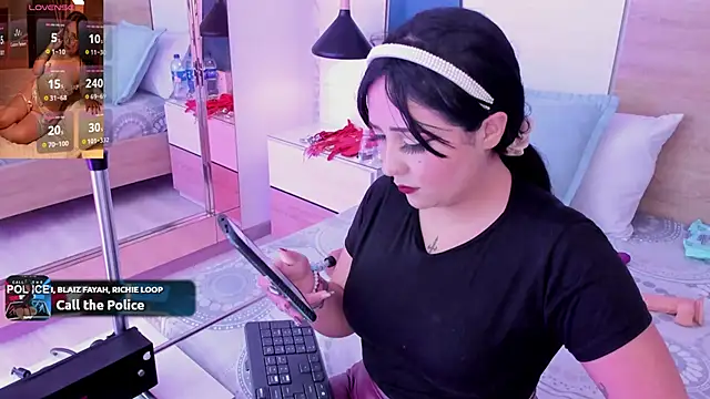 Megansttein  online show from March 2025 07:06:01 PM