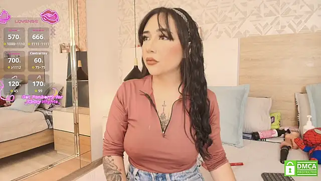 Megansttein  online show from November 2025 07:02:02 PM