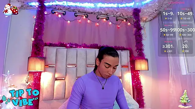Snapshot of Nathan_Smith_ chatting on December 2024 07:43:02 PM Nathan Smith online show from December 2024 07:43:02 PM