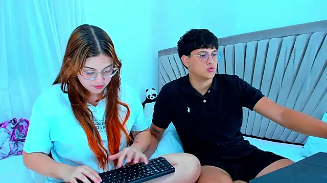 Snapshot of kittyandrick chatting on March 2025 02:25:02 AM kittyandrick online show from March 2025 02:25:02 AM