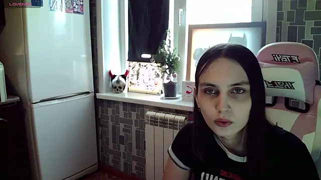 Snapshot of BlackHe4rts_ chatting on January 2025 06:16:02 AM BlackHe4rts online show from January 2025 06:16:02 AM