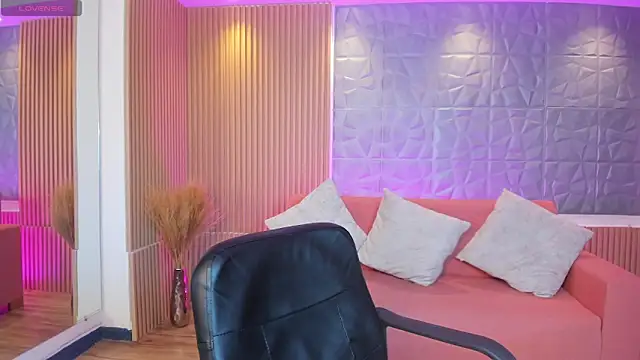 Snapshot of Laurent_Williams chatting on March 2025 11:16:02 PM Laurent Williams online show from March 2025 11:16:02 PM