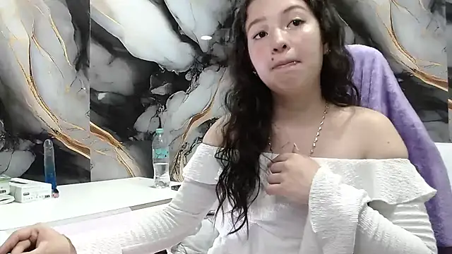 Snapshot of lilimini032 chatting on May 2026 08:36:02 PM lilimini032 online show from May 2026 08:36:02 PM