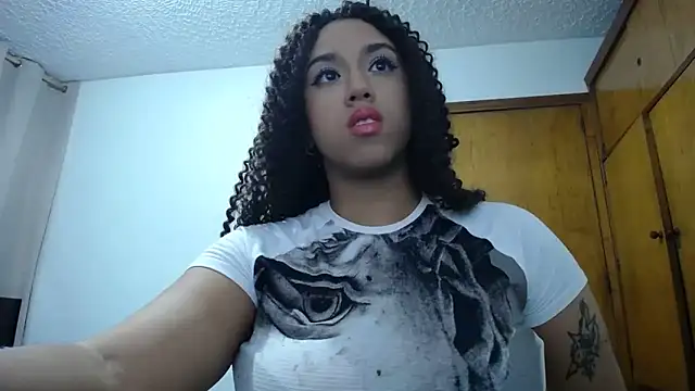 Snapshot of barbara_falcons chatting on February 2025 07:26:01 AM barbara falcons online show from February 2025 07:26:01 AM