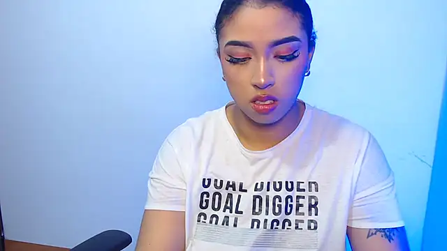 barbara falcons online show from November 2025 06:32:01 PM