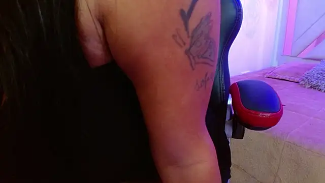 violletha online show from February 2026 12:30:01 PM