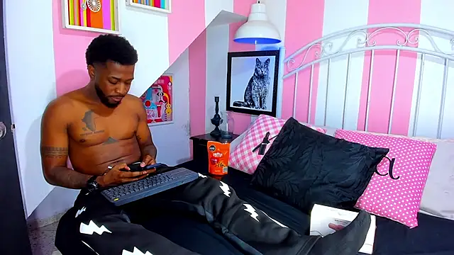 Snapshot of Drake_Nassir4 chatting on December 2024 09:22:01 PM Drake Nassir4 online show from December 2024 09:22:01 PM