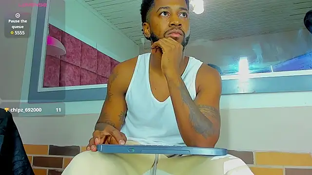 Snapshot of Drake_Nassir4 chatting on January 2025 12:11:01 AM Drake Nassir4 online show from January 2025 12:11:01 AM