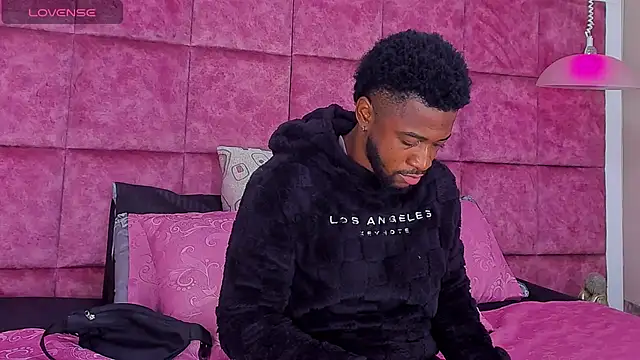 Snapshot of Drake_Nassir4 chatting on February 2025 02:26:02 PM Drake Nassir4 online show from February 2025 02:26:02 PM