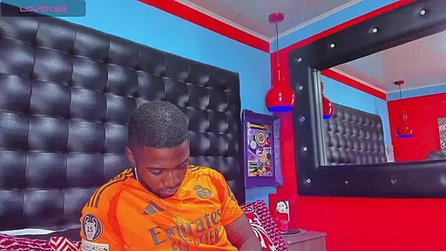 Snapshot of Drake_Nassir4 chatting on March 2025 09:13:02 PM Drake Nassir4 online show from March 2025 09:13:02 PM