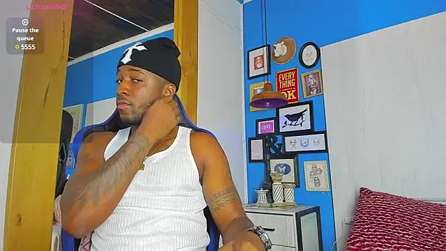 Snapshot of Drake_Nassir4 chatting on March 2025 03:47:01 AM Drake Nassir4 online show from March 2025 03:47:01 AM