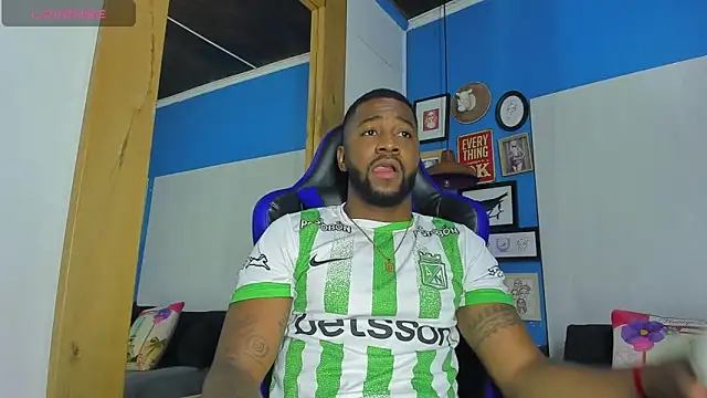 Snapshot of Drake_Nassir4 chatting on September 2025 02:16:01 PM Drake Nassir4 online show from September 2025 02:16:01 PM