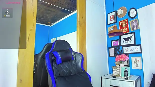 Snapshot of Drake_Nassir4 chatting on September 2025 09:22:02 AM Drake Nassir4 online show from September 2025 09:22:02 AM