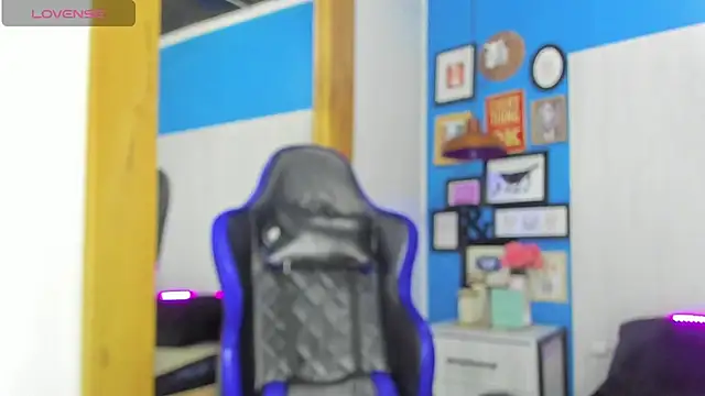 Snapshot of Drake_Nassir4 chatting on October 2025 09:14:02 PM Drake Nassir4 online show from October 2025 09:14:02 PM