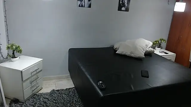 Kimandyuk online show from December 2024 07:32:01 PM