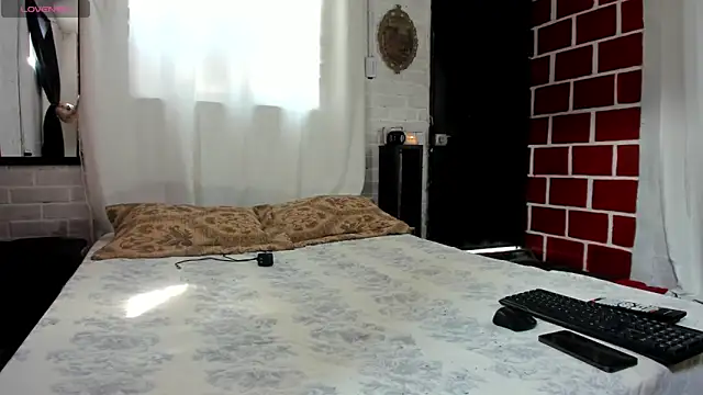 Snapshot of Kimandyuk chatting on November 2025 07:18:02 PM Kimandyuk online show from November 2025 07:18:02 PM