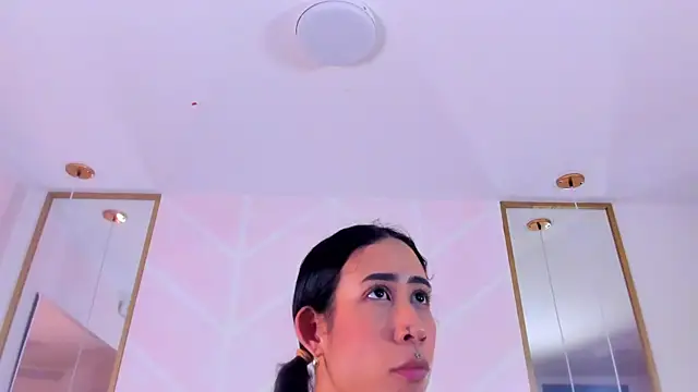 GabyPetit online show from December 2025 07:54:02 PM