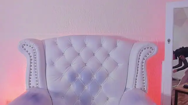 Snapshot of GabyPetit chatting on February 2026 08:05:01 PM GabyPetit online show from February 2026 08:05:01 PM