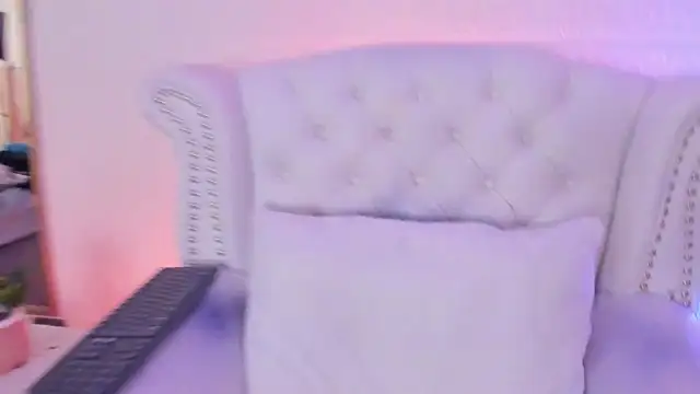 Snapshot of GabyPetit chatting on March 2026 09:22:02 PM GabyPetit online show from March 2026 09:22:02 PM