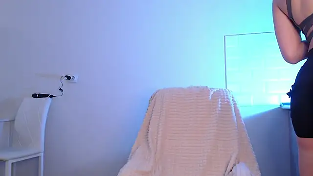 Eva Hailey  online show from April 2026 03:54:02 AM