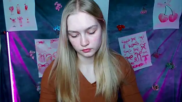 MademoiselleCl online show from March 2026 06:19:02 PM