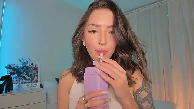 Snapshot of Oh_My_Dianee chatting on October 2025 07:14:02 AM Oh My Dianee online show from October 2025 07:14:02 AM