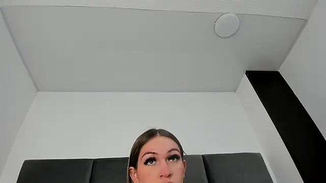 Lizz Luna online show from October 2025 02:15:01 PM