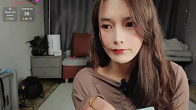 Youth3  online show from February 2025 04:37:02 PM